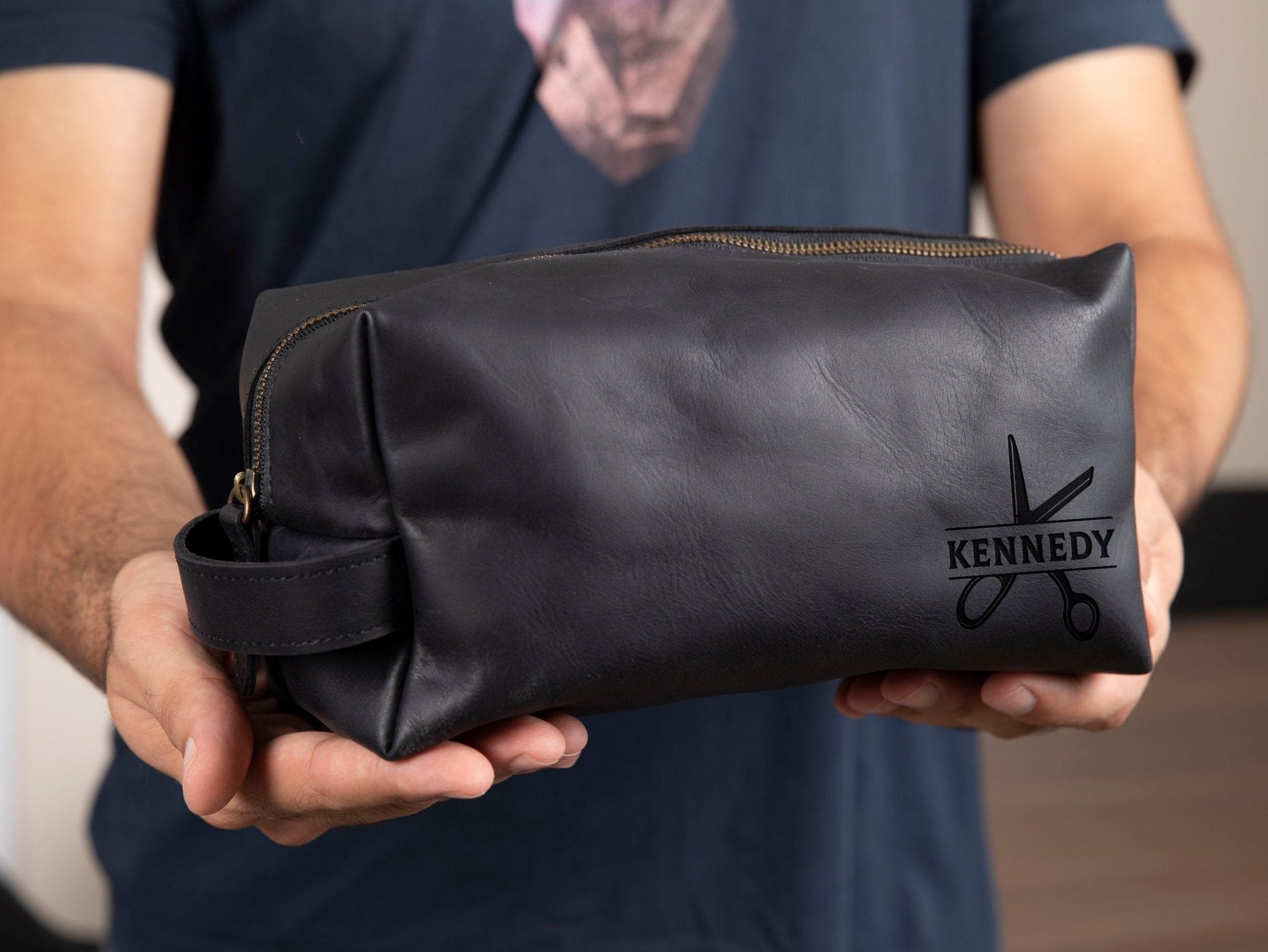 Barber Themed Dopp Kit • Customized Leather Toiletry Bag - The Lush Gifts - Barber Themed Dopp Kit • Customized Leather Toiletry Bag - The Lush Gifts - The Lush Gifts - Customized Gift for Barber Boyfriend, Dopp Kit, Unique barber - themed gifts for Husband, Hairdresser Shave Bag Gift, Coiffeur stylist Gift - Customized Leather Gift - Personalized Leather Gift