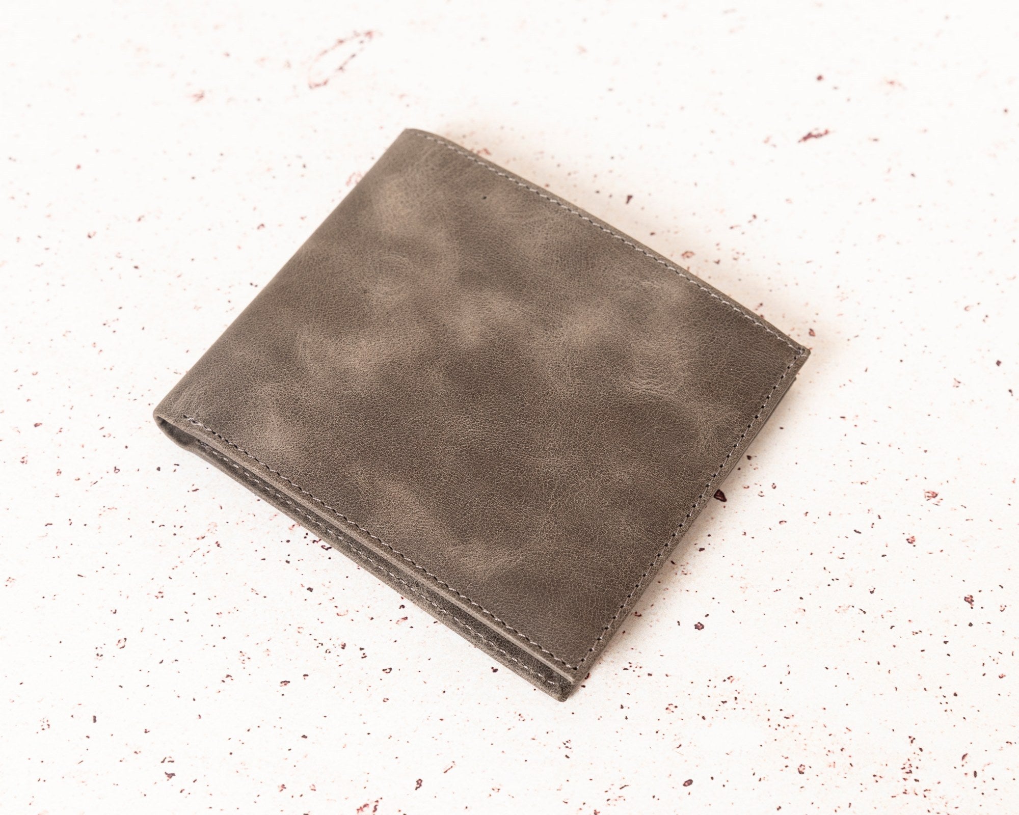 Full - Grain Leather ID Wallet • Customized Classic Wallet Gift for Men - The Lush Gifts - Full - Grain Leather ID Wallet • Customized Classic Wallet Gift for Men - The Lush Gifts - The Lush Gifts - Full - Grain Leather ID Wallet • Customized Classic Wallet Gift for Men - Customized Leather Gift - Personalized Leather Gift